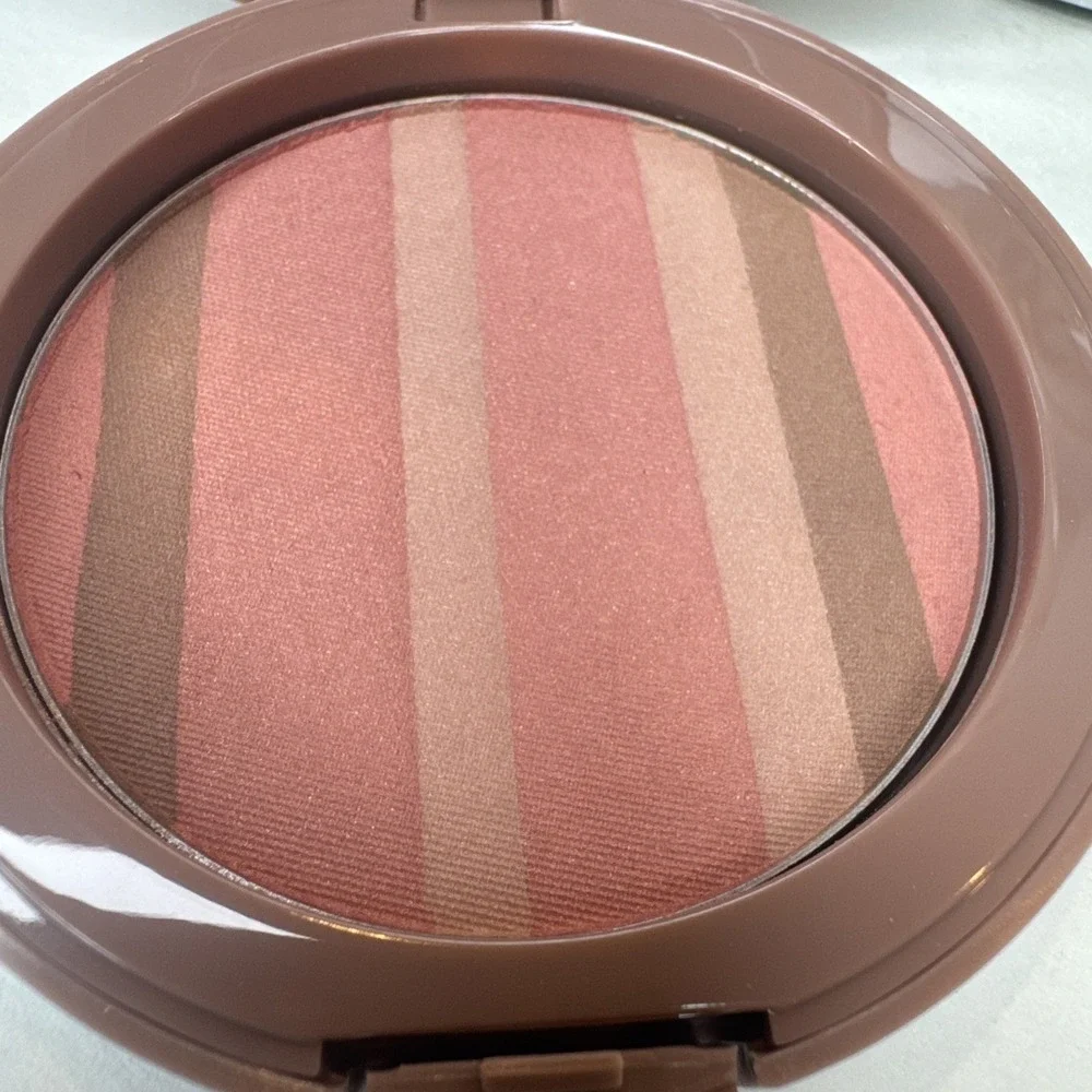 Belle Beauty Blushabelle Coral Crush Bronzer by Kim Gravel, 0.32 oz - New!!